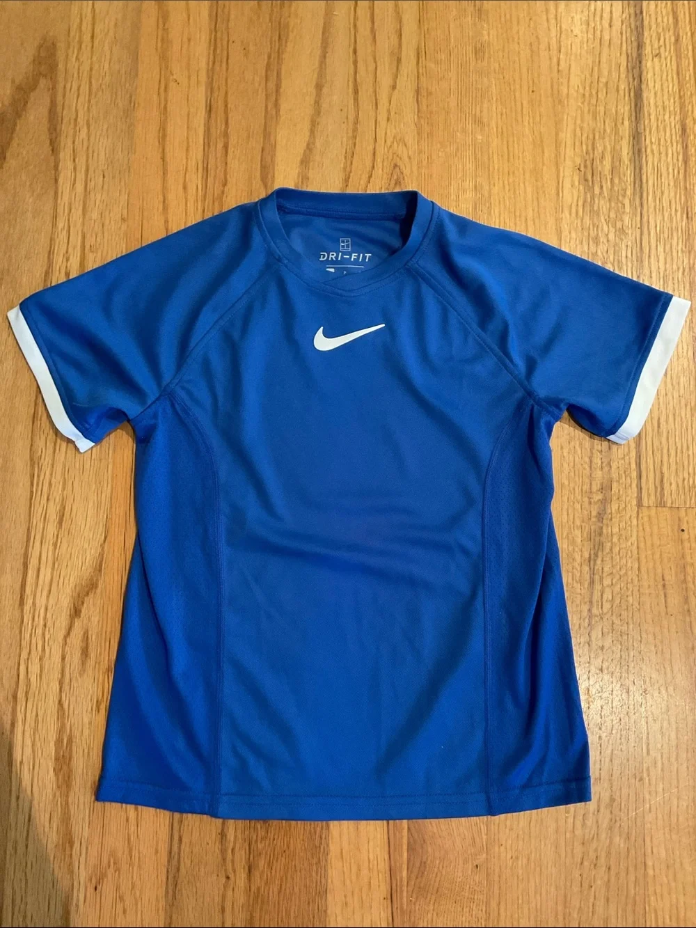NIKE - TEE - Dri-Fit - Blue/White Nike Logo  &  Sleeve Boy’s Size S -Short Sleev